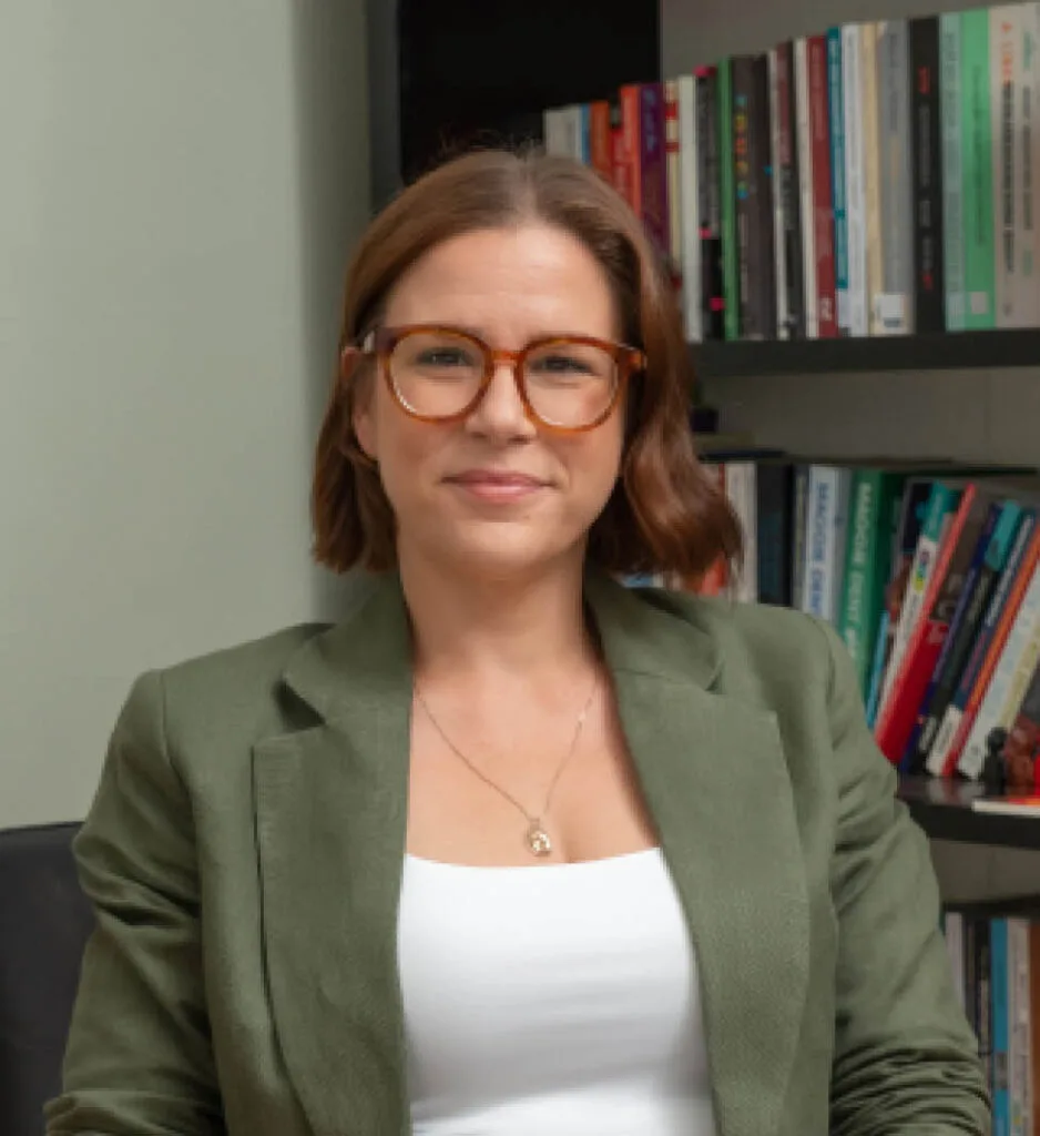Kelly Cochran, experienced relationship and individual therapist in Canberra at YMU